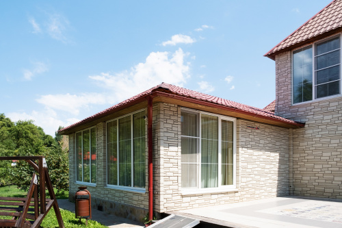 Металлочерепица Grand Line классик 0,5 Satin RAL 3005 красное вино фото 4