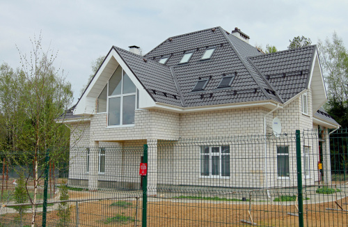 Металлочерепица Grand Line классик 0,5 Satin RAL 7004 сигнальный серый фото 5
